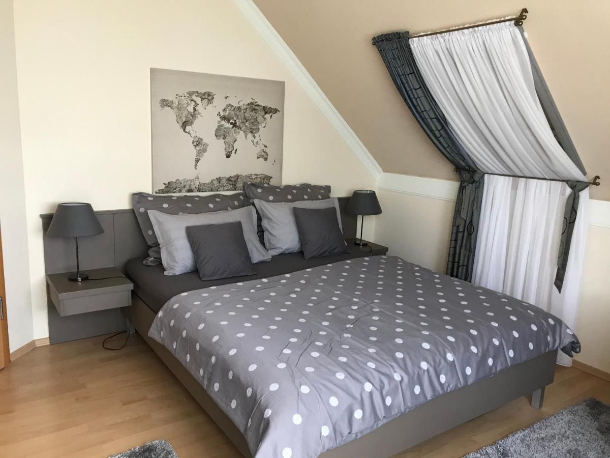 Viktoria House Villa Balatonszarszo Eksteriør bilde
